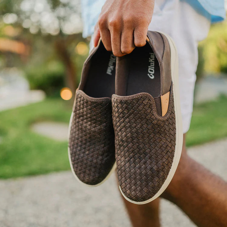 OluKai Men's Laeʻahi Lauhala Slip On Woven Leather Shoes in Dark Java