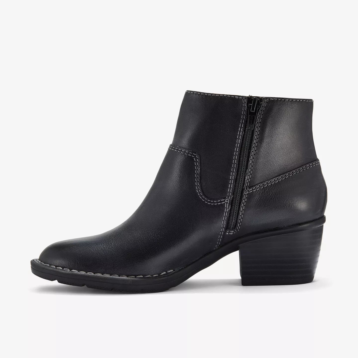 Clarks Women's Kastela Top Ankle Boots in Black