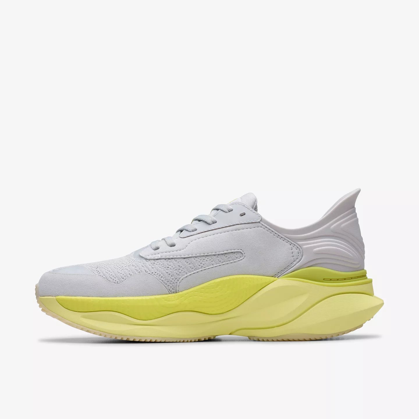 Clarks Men's Pace Sneaker in Lime Combination
