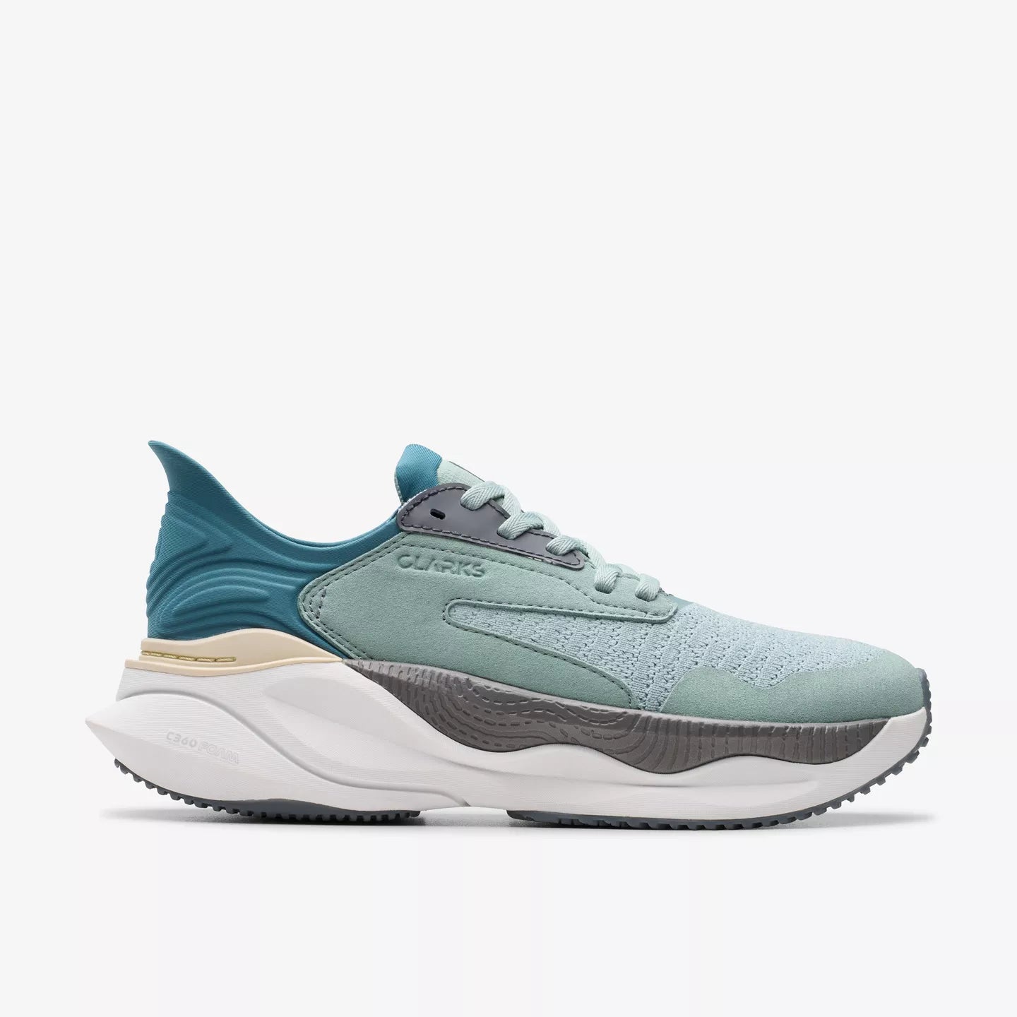 Clarks Women's Pace Sneaker in Aqua Combination