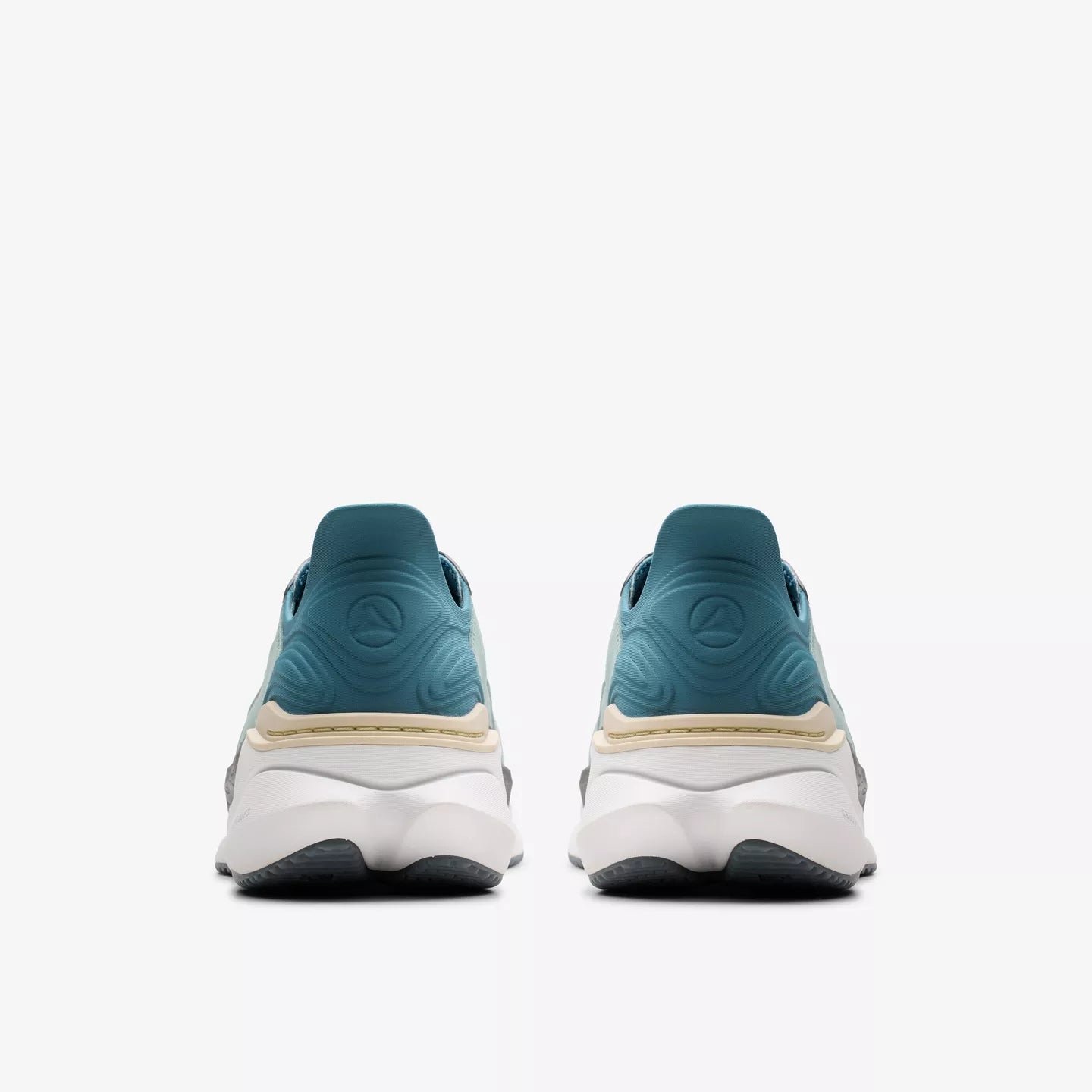Clarks Women's Pace Sneaker in Aqua Combination