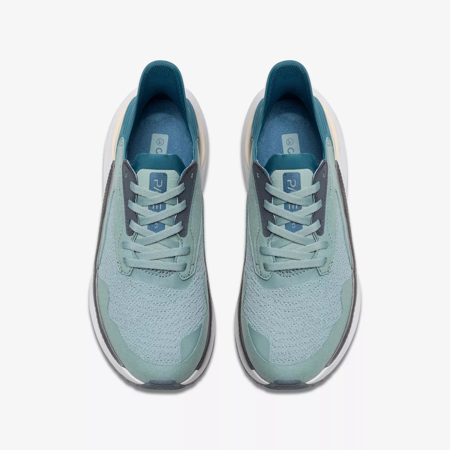 Clarks Women's Pace Sneaker in Aqua Combination