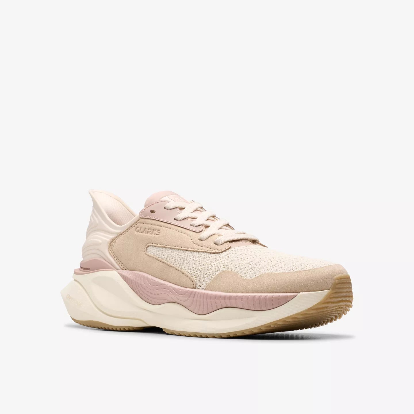 Clarks Women's Pace Sneaker in Sand Combination