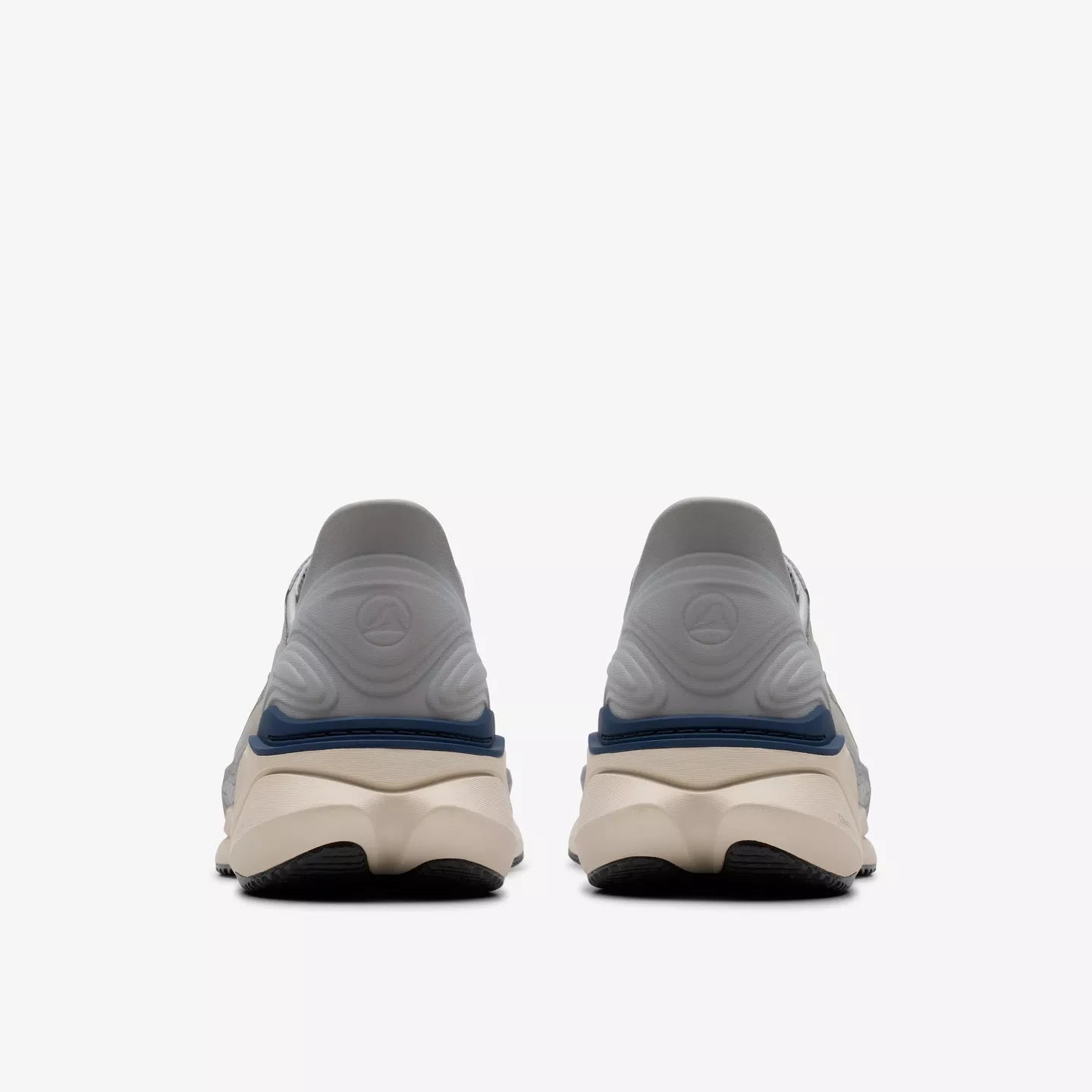 Clarks Men's Pace Sneaker in Grey