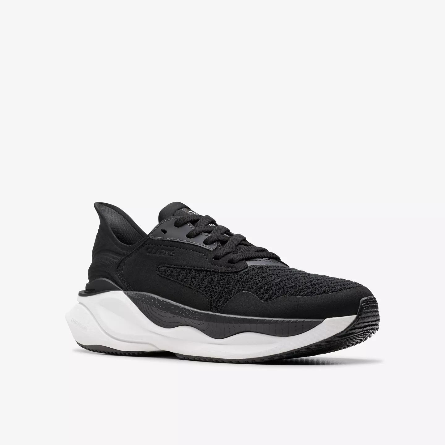 Clarks Women's Pace Sneaker in Black/White