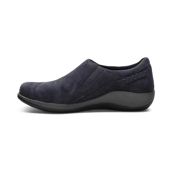 Aetrex Women's Karina Slip On in Navy