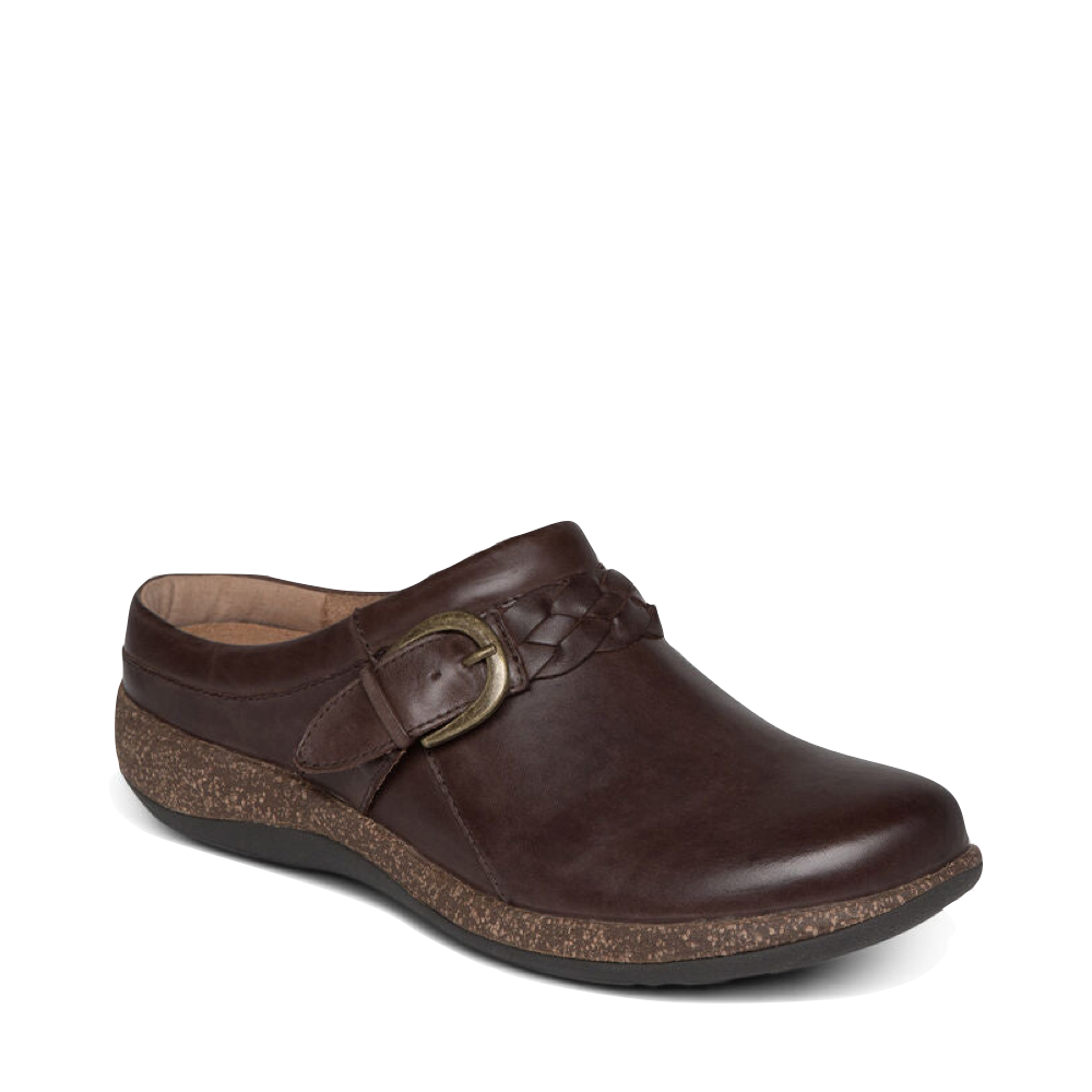 Mudguard and Toe view of Aetrex Libby Leather Clog for women.