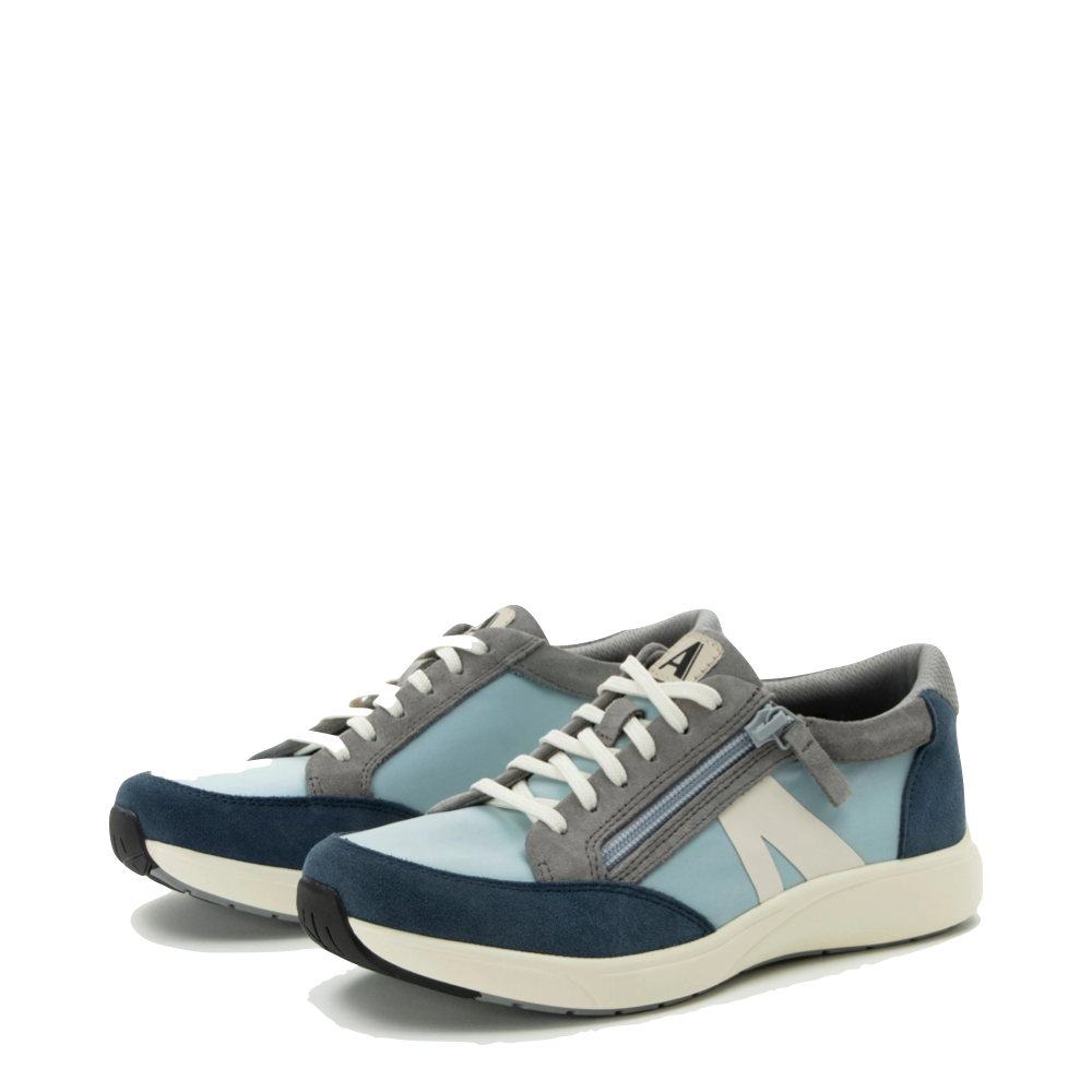 Mudguard and Toe view of Alegria Eazeer Sneaker for women.