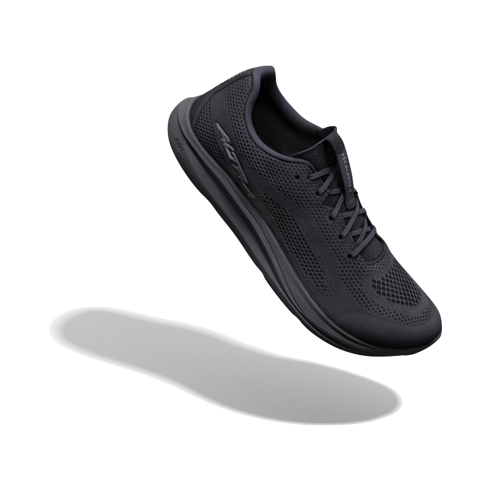 Side (right) view of Altra Escalante 5 Sneaker for men.