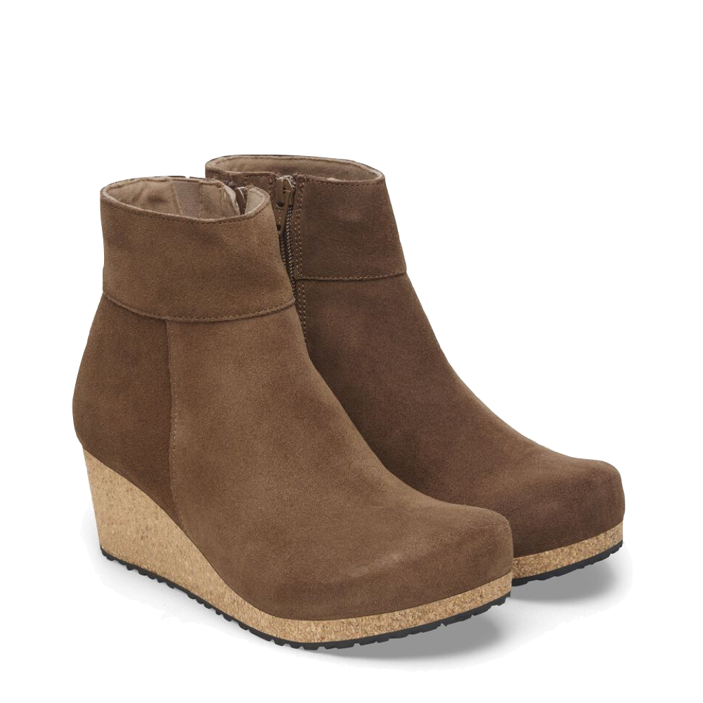 Mudguard and Toe view of Birkenstock Ebba Side Zip Suede Wedge Boot for women.