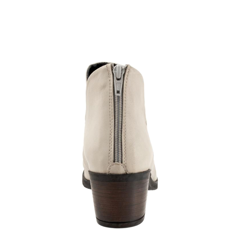 Back view of Bueno Cori Rouched Leather Dress Boot for women.