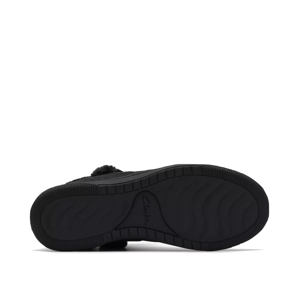 Bottom view of Clarks Breeze Fur Boot for women.