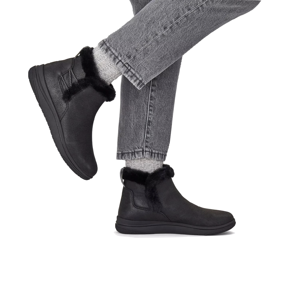 Model view of Clarks Breeze Fur Boot for women.