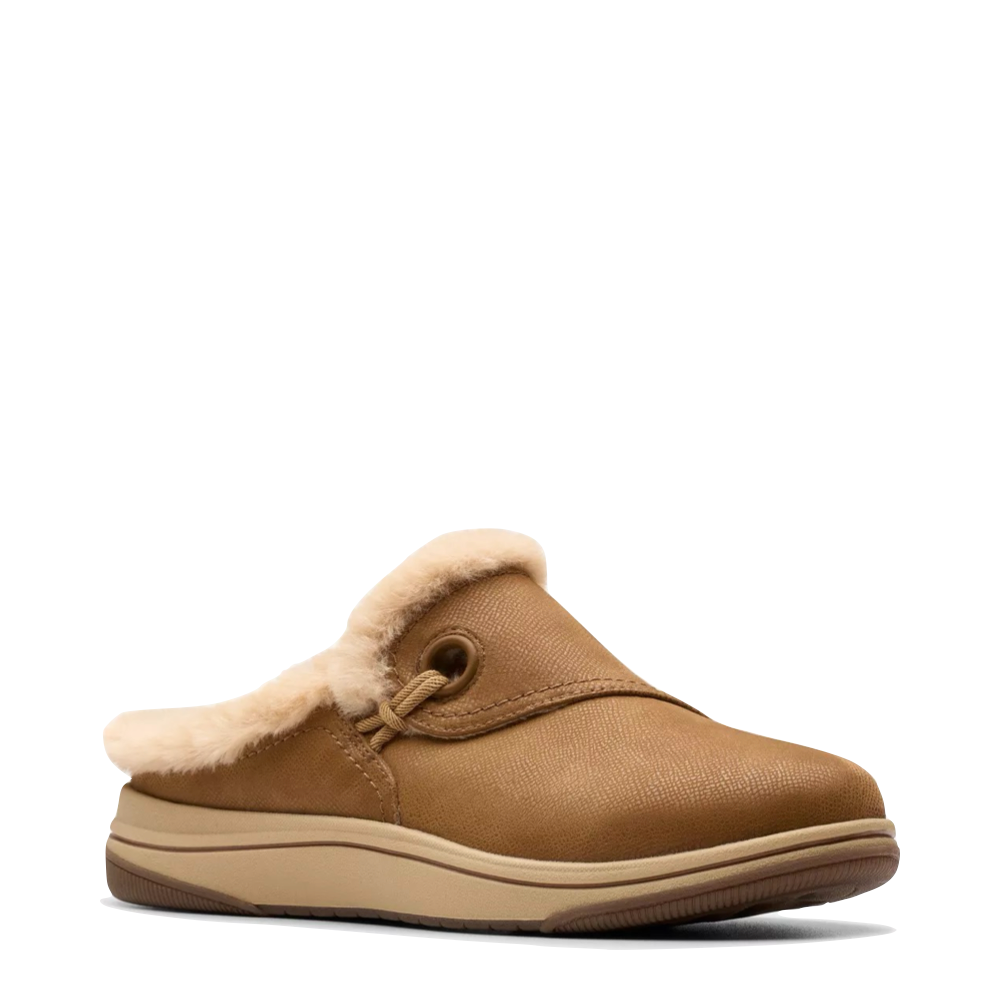 Mudguard and Toe view of Clarks Breeze Myth Clog for women.