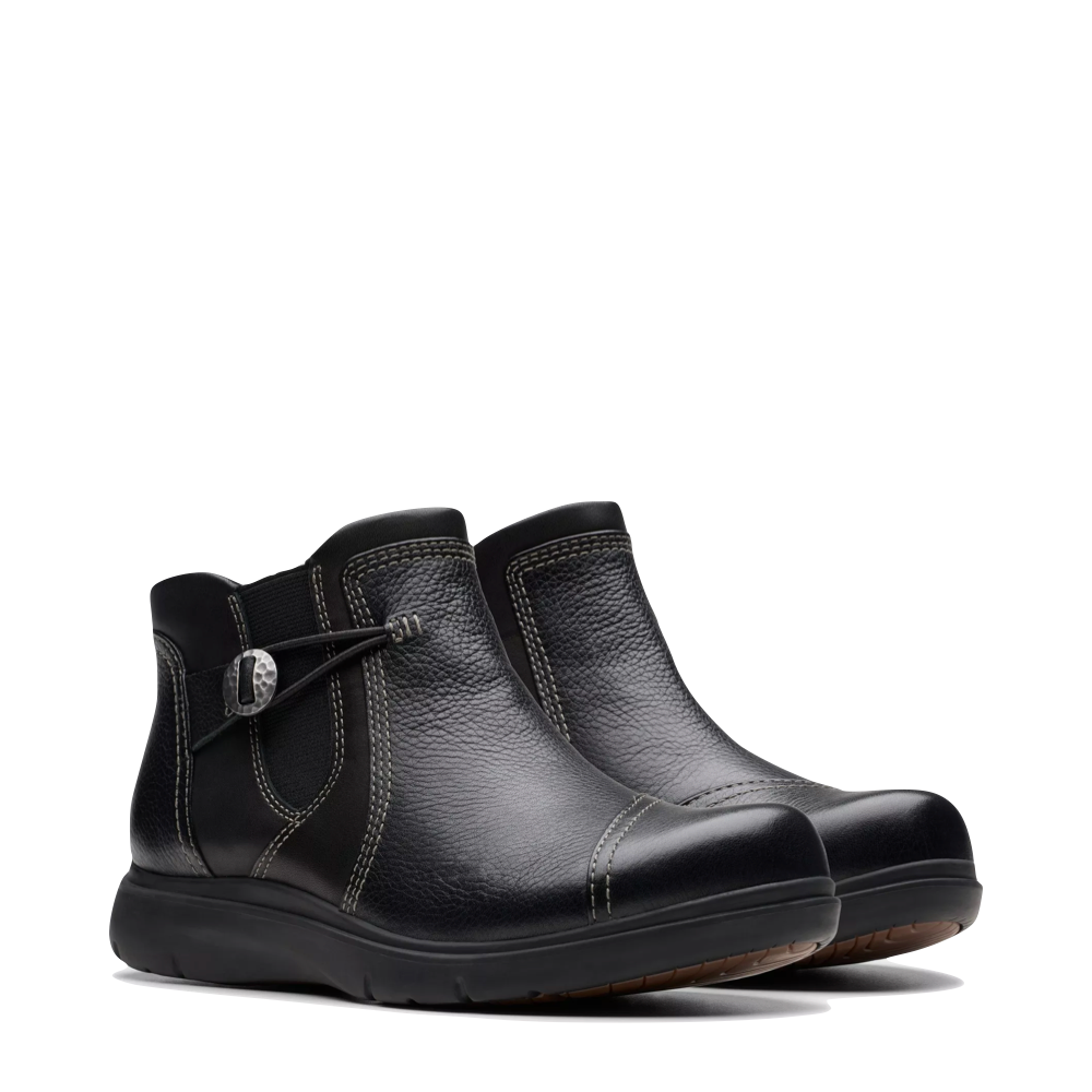 Mudguard and Toe view of Clarks Certina Joy Leather Side Zip Ankle Boot for women.