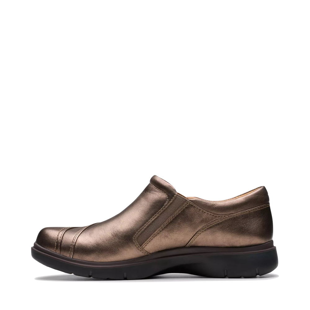 Side (left) view of Clarks Certina Pure Leather Side Zip Slip On for women.