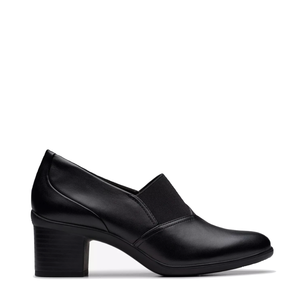 Side (right) view of Clarks Shaya Tess Heeled Shoe for women.