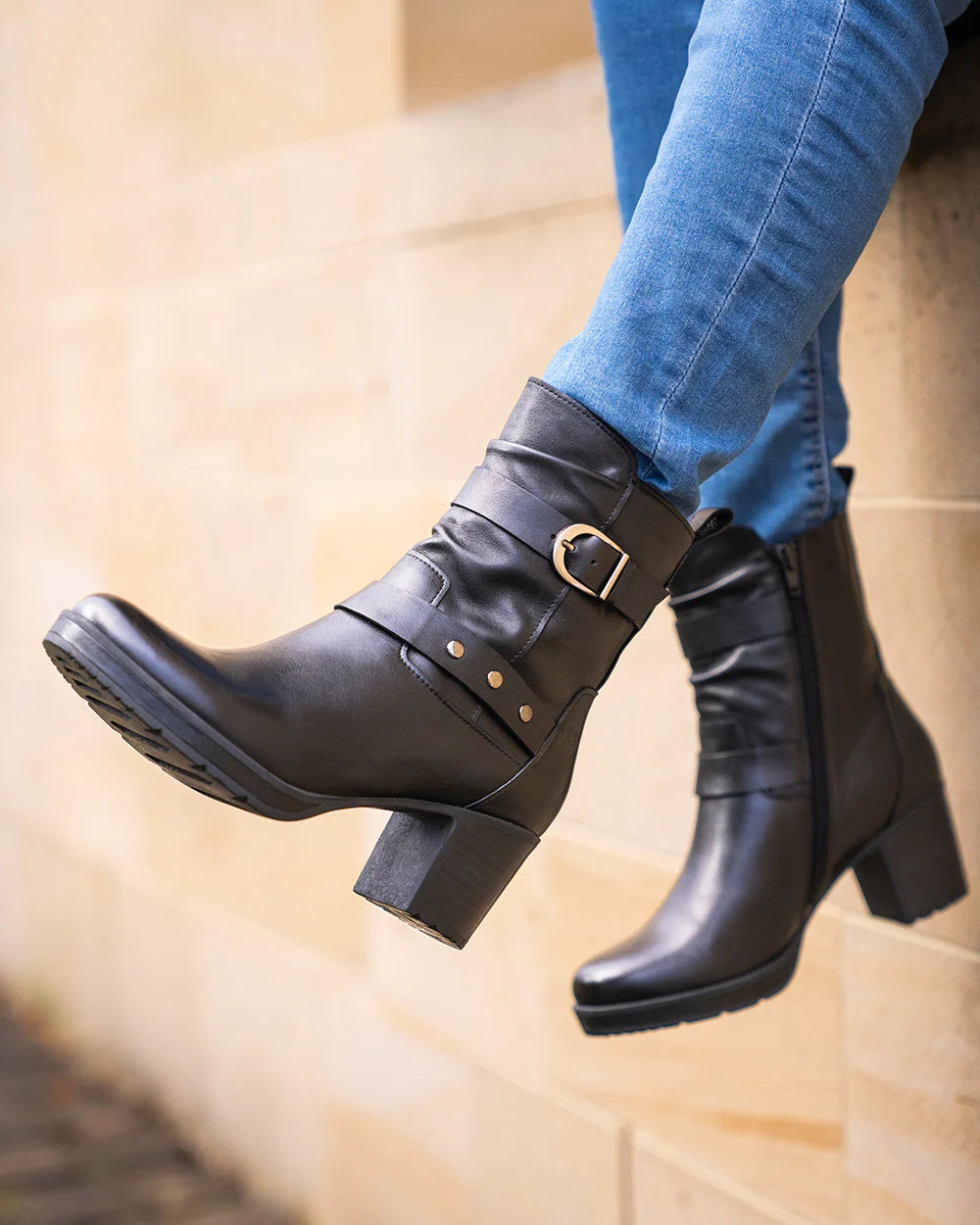 Josef Seibel Women's Gloria 07 Mid Heeled Boot in Black