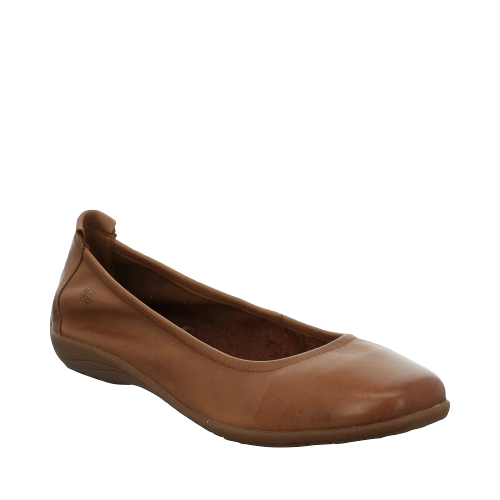 Toe view of Josef Seibel Fenja 01 Leather Flat for women.