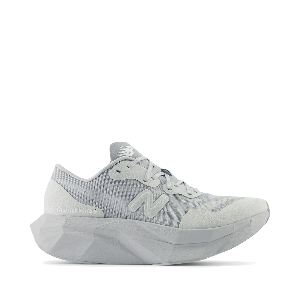 New Balance Women's District Vision x New Balance FuelCell
