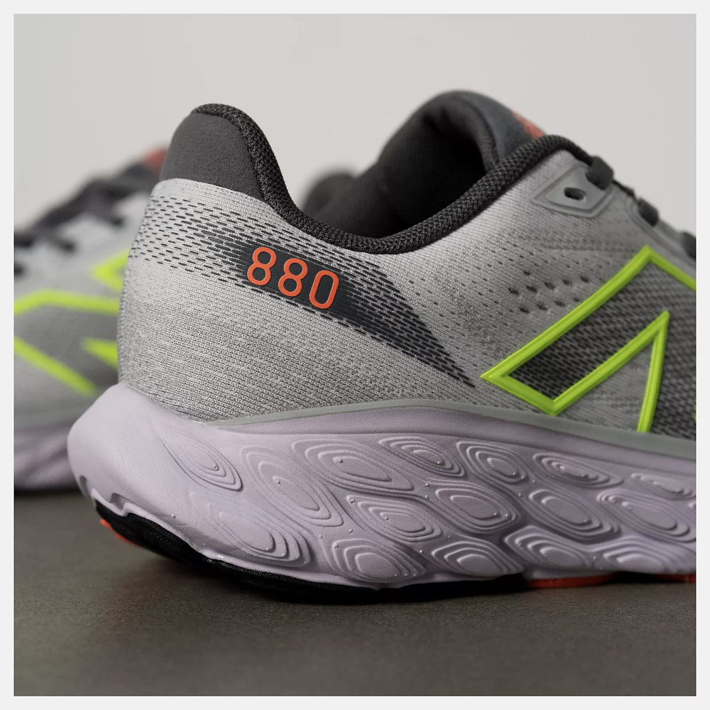 Close up view of New Balance Fresh Foam X 880v14 for women.