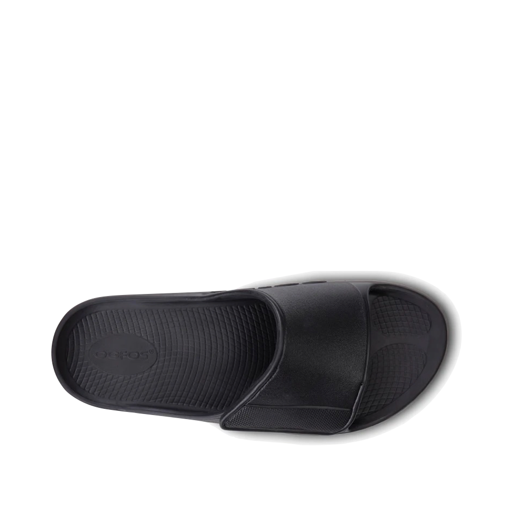 Top-down view of OOfos OOahh Sport Flex Adjustable Slide Sandal.
