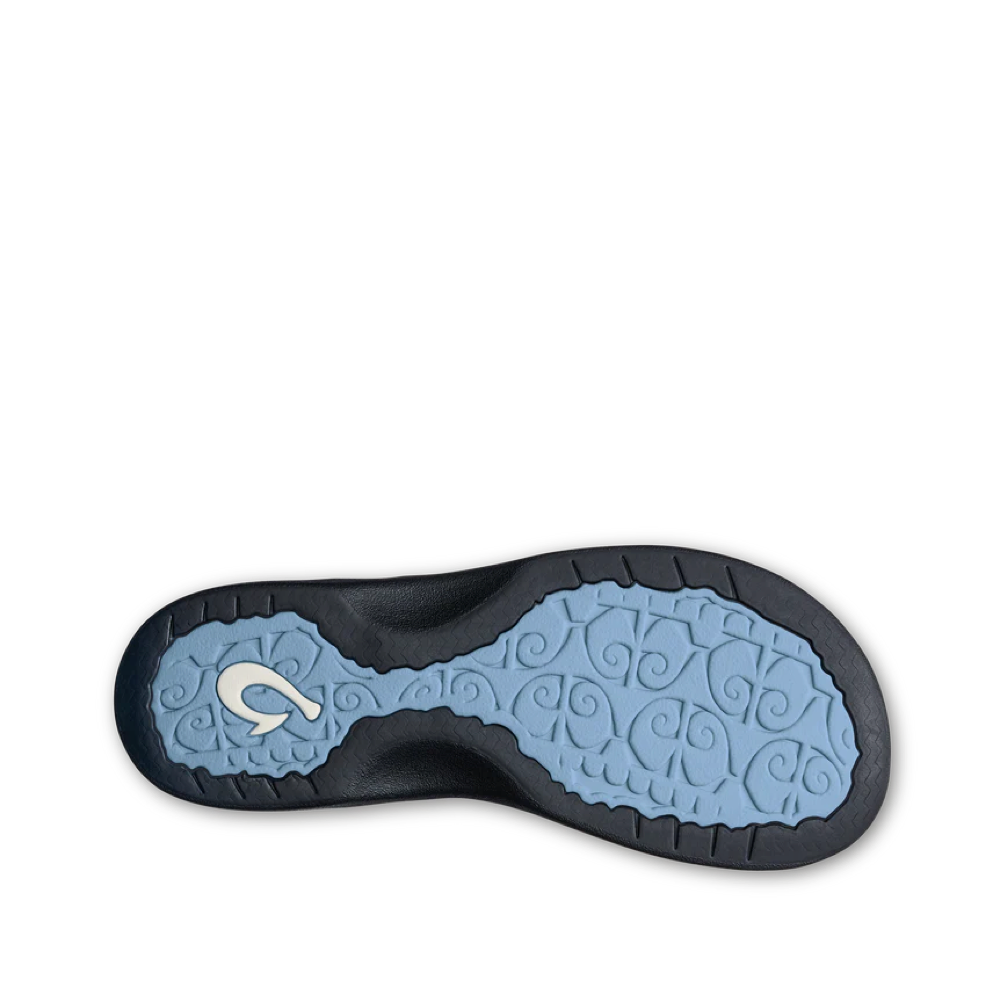 OluKai Women's Ohana Thong Sandal in Pale Blue/Black