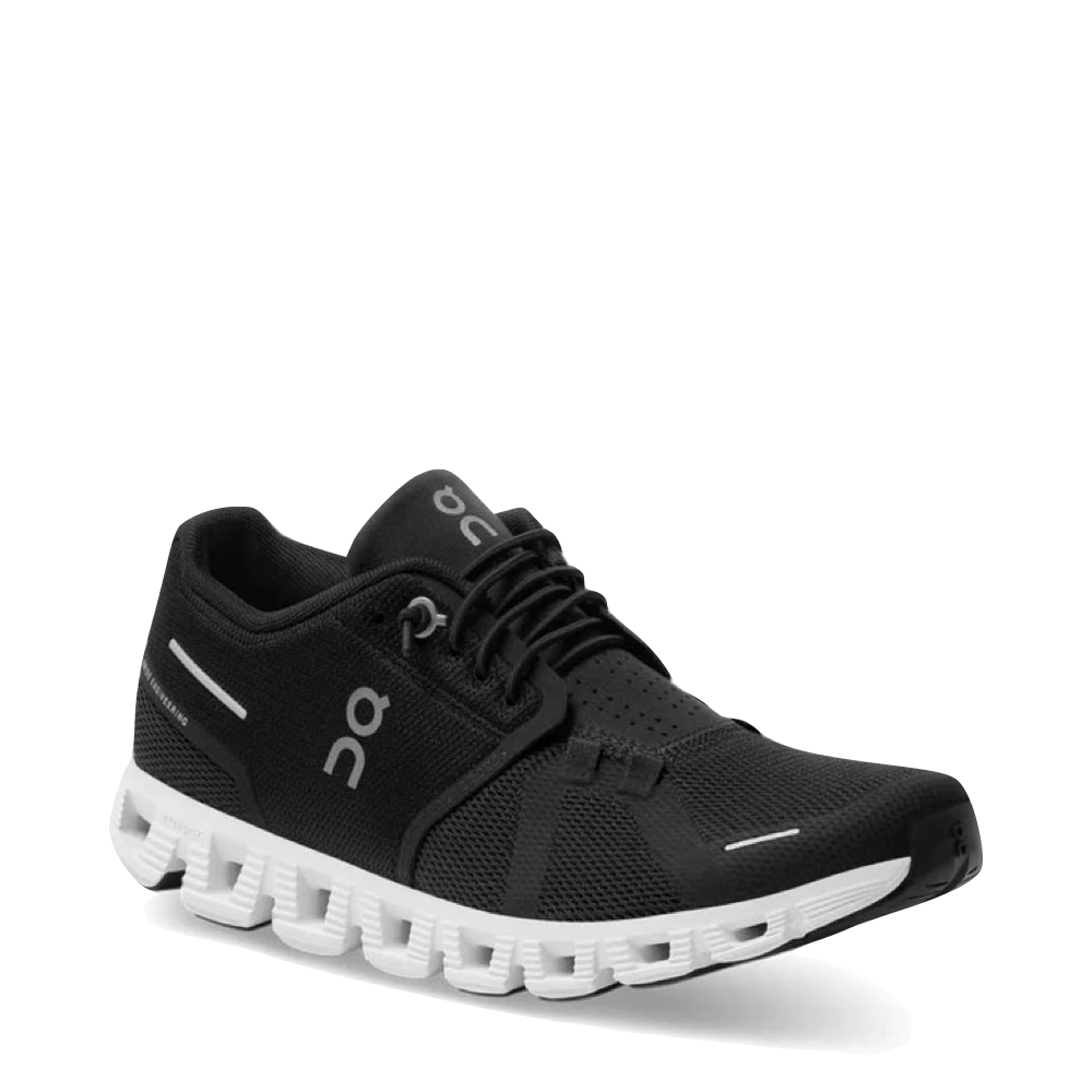 Mudguard and Toe view of On Cloud 5 for women.