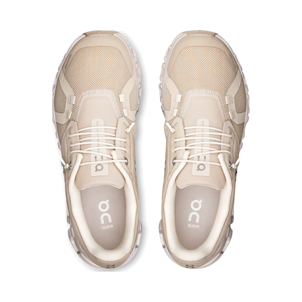 Top-down view of On Cloud 6 Sneaker for women.