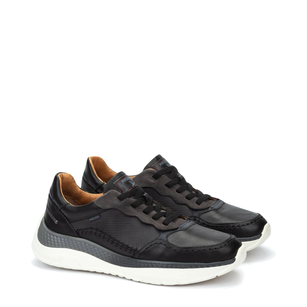 Mudguard and Toe view of Pikolinos Motril Sneaker for men.