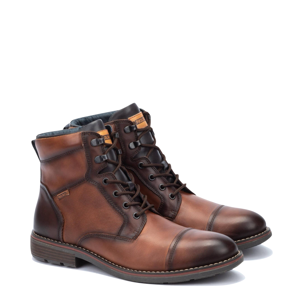 Mudguard and Toe view of Pikolinos York Leather Lace Boot for women.
