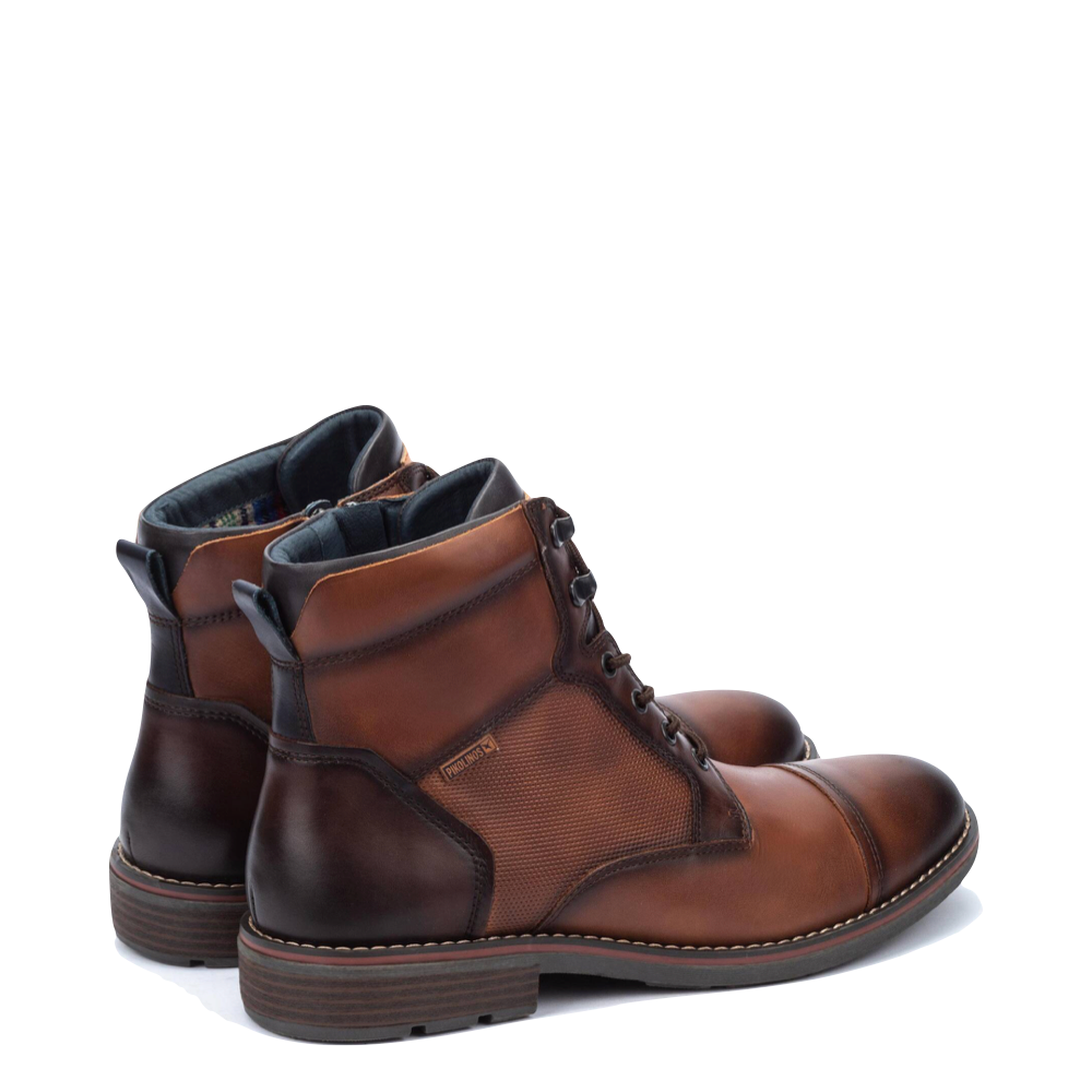 Heel view of Pikolinos York Leather Lace Boot for women.