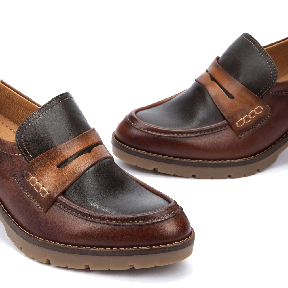 Close-up view of Pikolinos Llanes Heeled Leather Loafer for women.