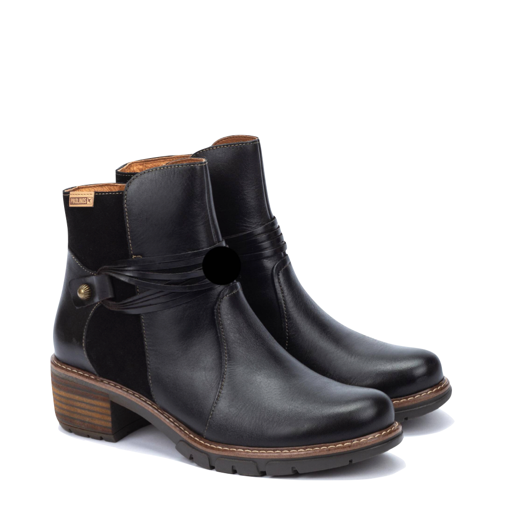 Mudguard and Toe view of Pikolinos San Sebastián Side Zip Leather Ankle Boot for women.