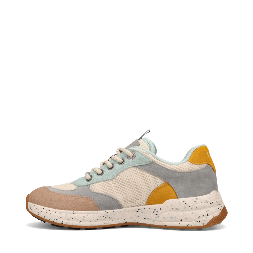 Side (left) view of Taos Advance Super Hiker for women.