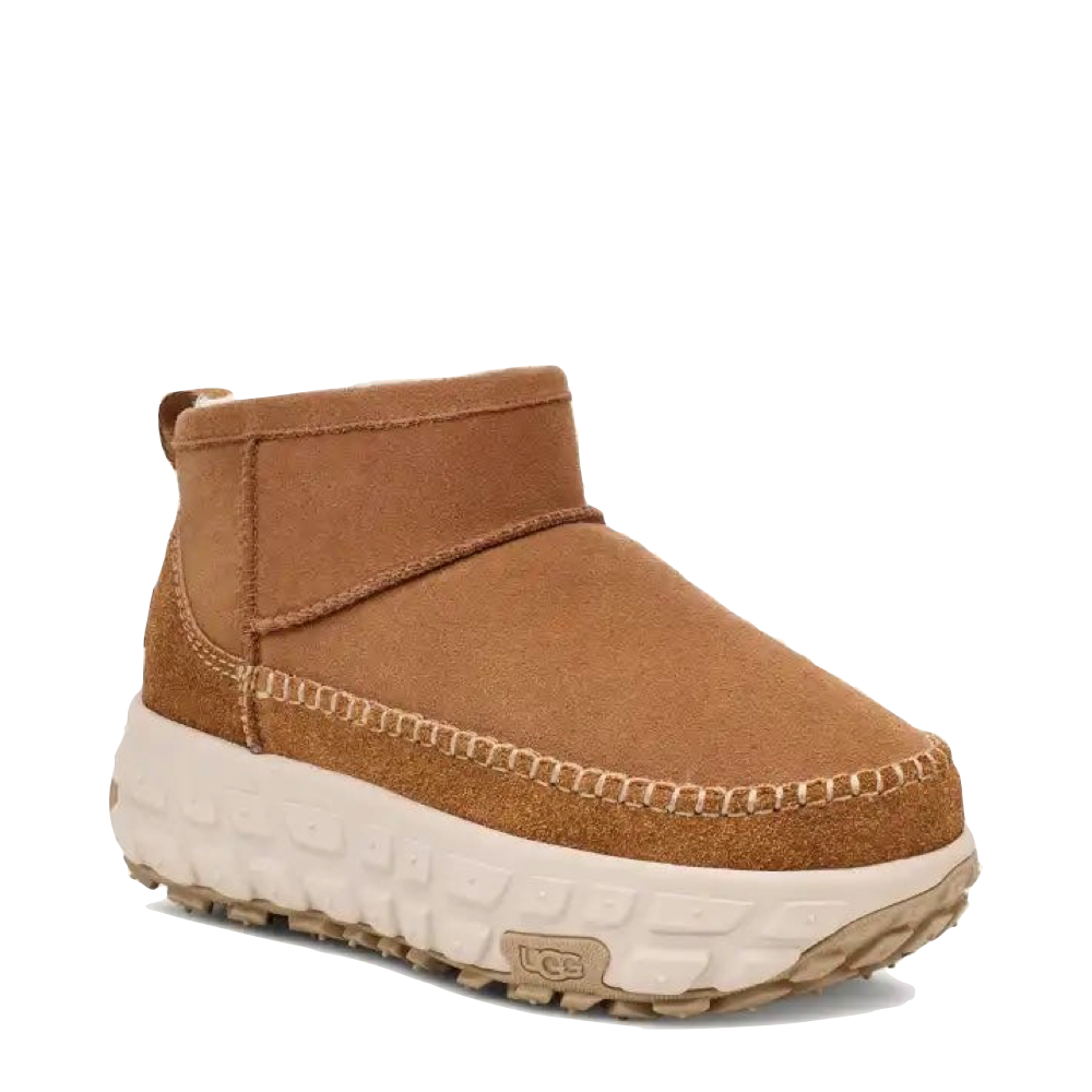 Mudguard and Toe view of Ugg Venture Daze Ultra Mini Boot for all genders.
