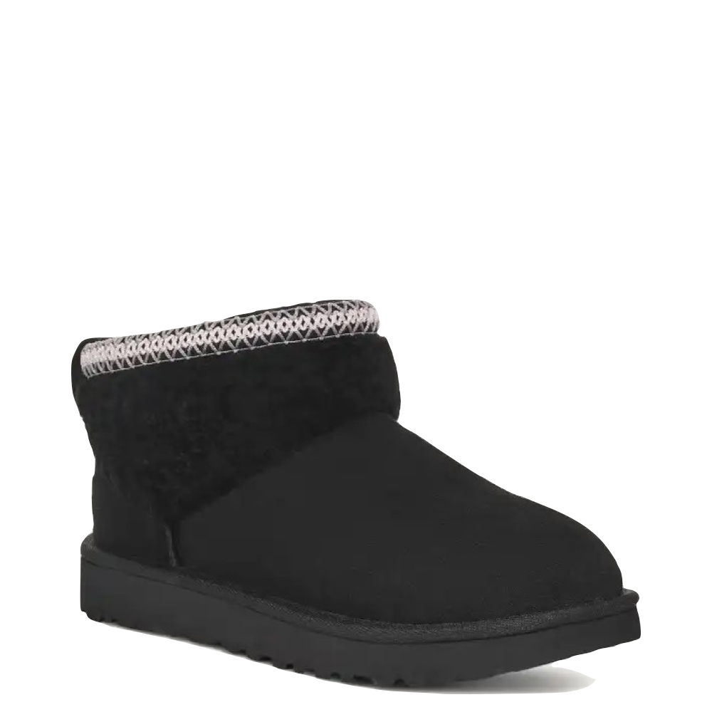 Toe view of Ugg Classic Ultra Mini Maxi Curly Boot for women.
