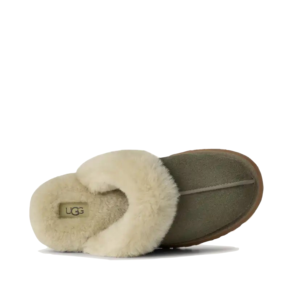 Top-down view of Ugg Disquette Sheepskin slipper for women.