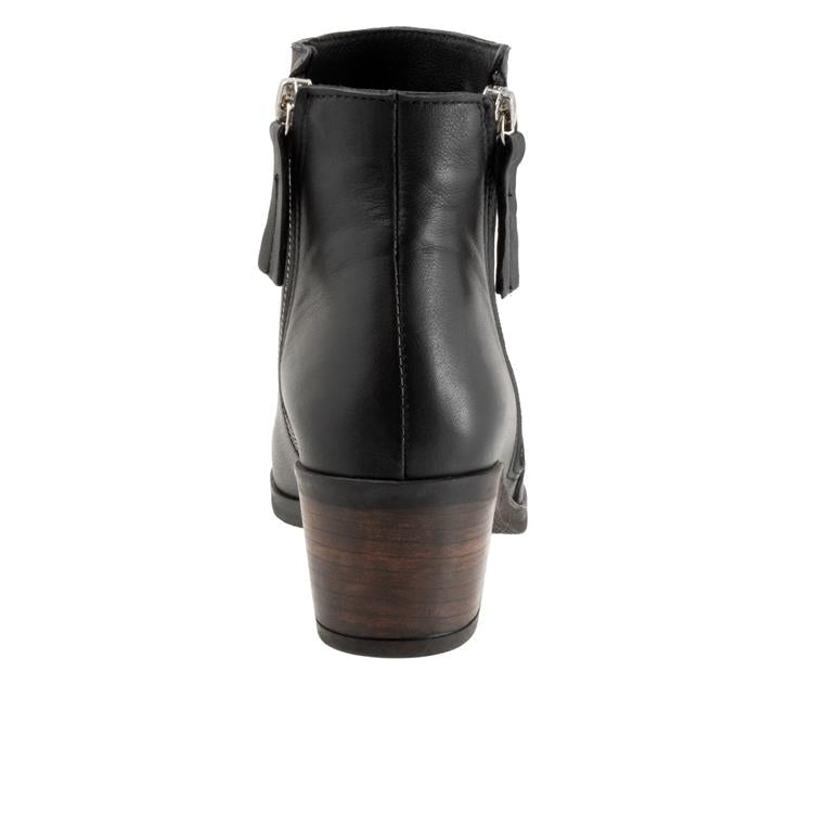 Bueno Women's Camila Heeled Double Side Zip Boot in Black