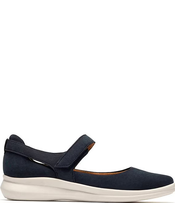 Clarks Women's Lynell Strap Mary Jane in Navy Nubuck