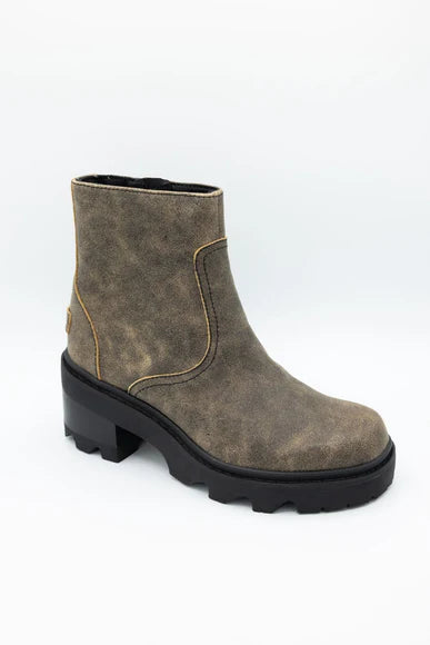 Sorel Women's Joan Now Zip Bootie in Canoe/Black