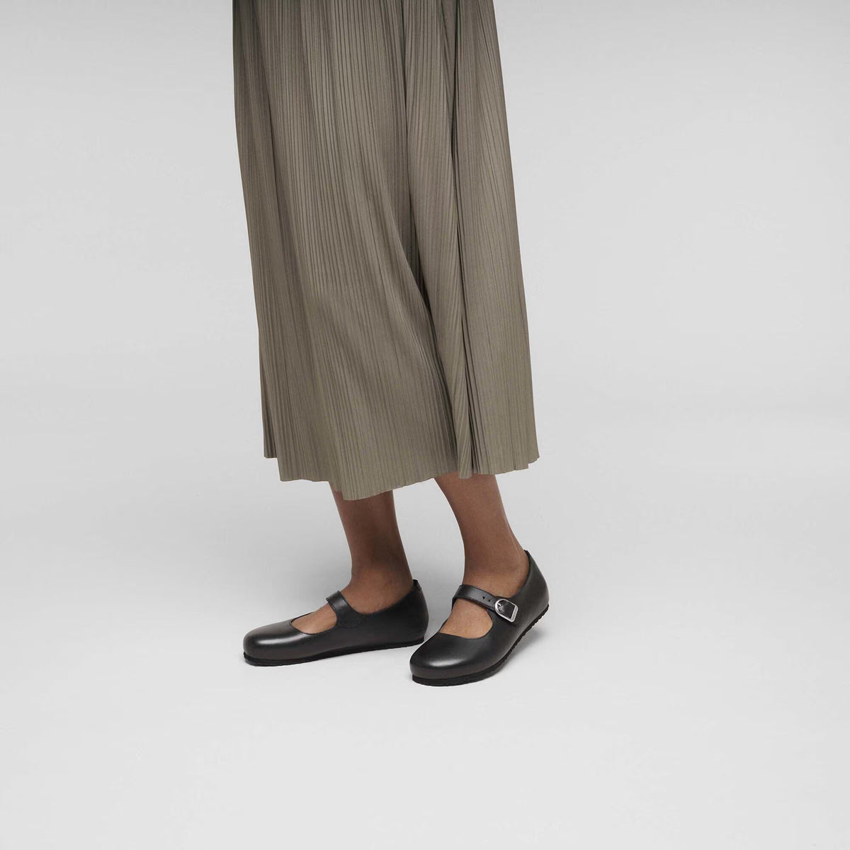 Birkenstock Women's Santa Clarita Smooth Leather Mary Jane in Black