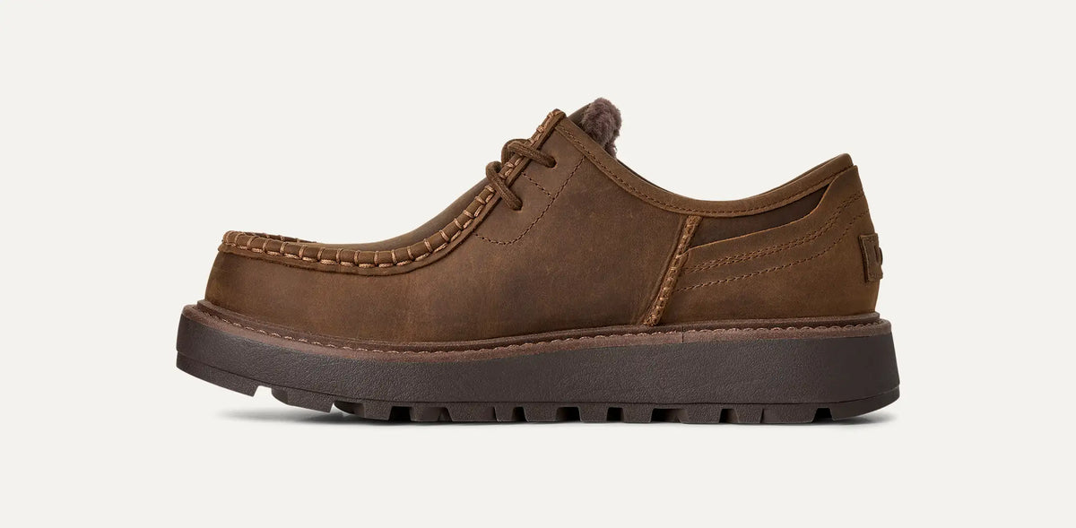 UGG Men's Loften Tie Shoe in Oak