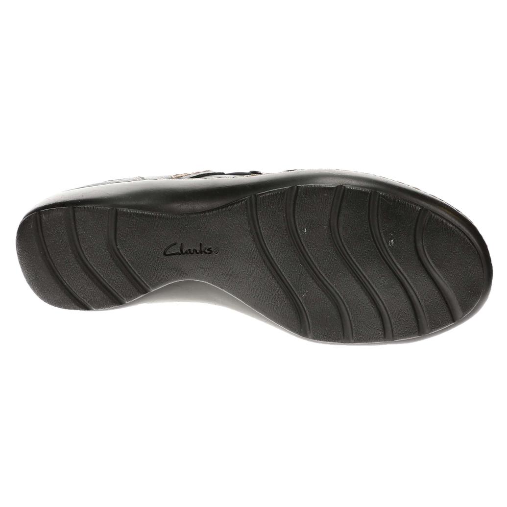 Clarks Women's Cora Teresa Slip On in Navy