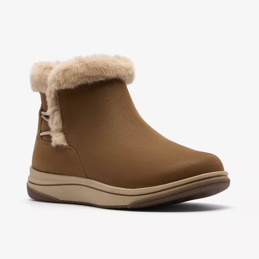 Clarks Women's Breeze Fur Boot in Dark Tan Combination