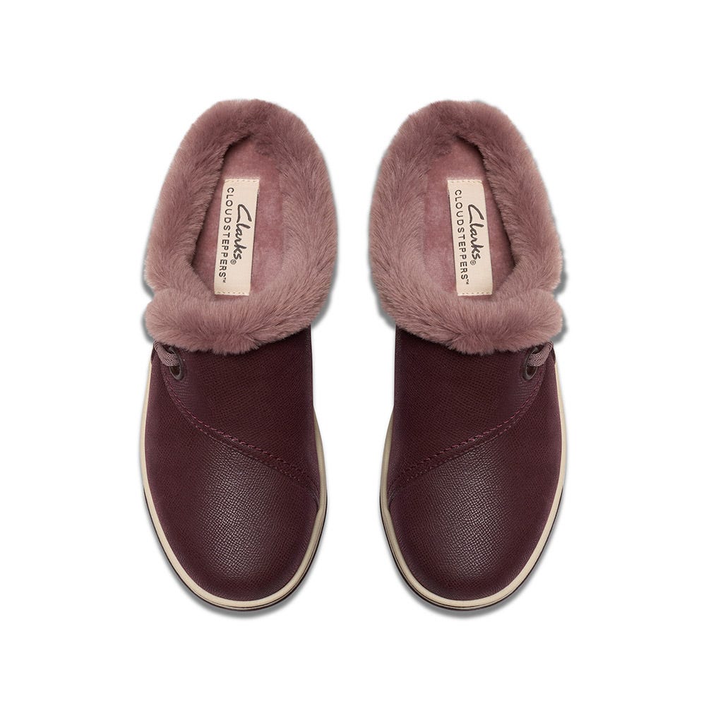Clarks Women's Breeze Myth Clog in Merlot