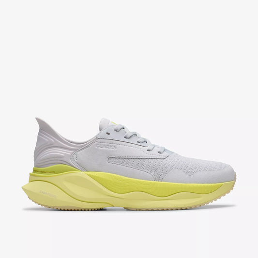 Clarks Men's Pace Sneaker in Lime Combination