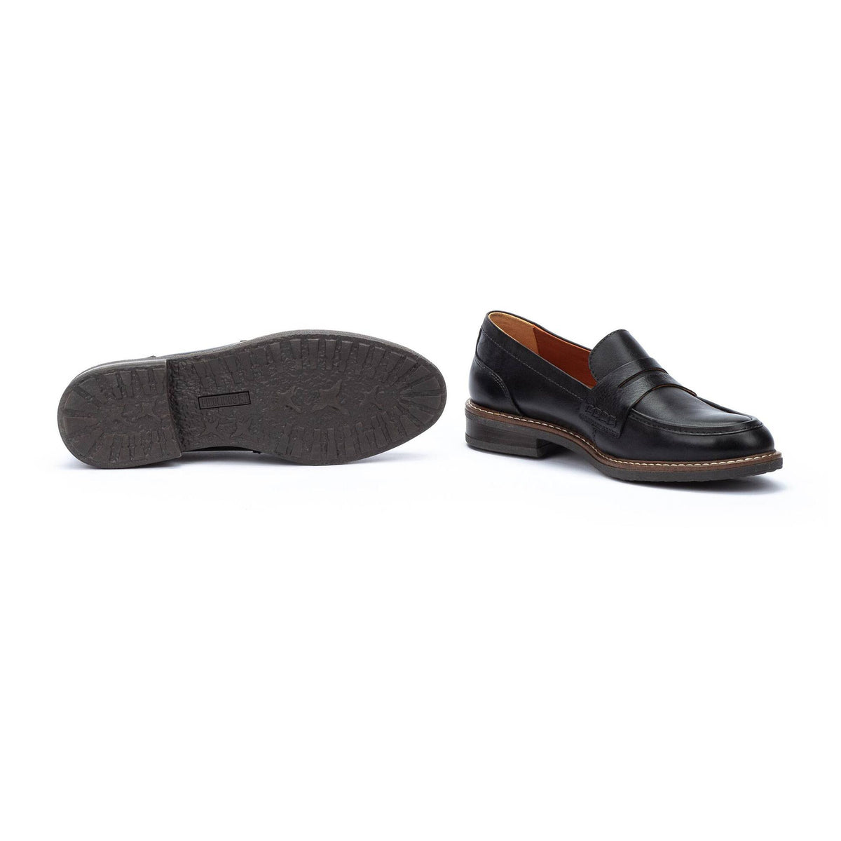 Pikolinos Women's Aldaya Loafer in Black