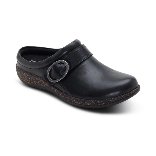 Aetrex Women's Daphne Leather Clog in Black