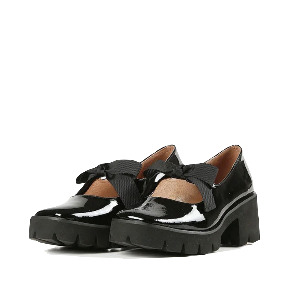 Reverse Mudguard and Toe view of ALL BLACK Footwear Tap Lugg Bow Mary Jane for women.